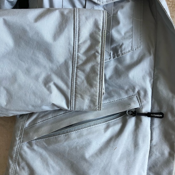 Columbia children ski jacket size 12-14 years - Picture 7 of 8